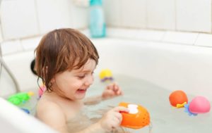 jouet de bain bébé